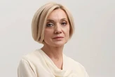 Омбудсменка пропонує заборонити виконання пісень російською на законодавчому рівні