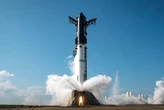 SpaceX випробувала найбільшу ракету й анонсувала місію до Марса