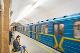 Київський метрополітен 29 серпня зупинить рух поїздів на одну хвилину: причина