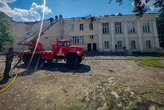 Окупанти атакували кінотеатр в центрі Конотопа: є поранені