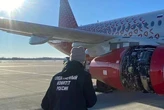 У Росії пасажирський літак почав розвалюватись під час польоту