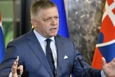Уряд проросійського Фіцо за крок до відставки: що вимагає Конституційний суд