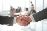 В Україні запрацював інститут лобізму. Перші офіційні учасники ринку заявляють про законодавчі прогалини
