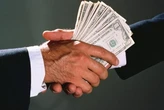 Корупціонери можуть спати спокійно? Тисячі проваджень не доходять до суду: шокуюча статистика