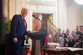 США не хочуть розвалу України, Трамп закликає до миру: головне за ніч