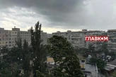 Київ накрив шквальний вітер з грозою та сильною зливою