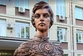 У Києві відкрито пам’ятник юному князю Володимиру Хрестителю (фото)