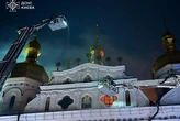 Рятувальники ліквідовують наслідки нічної російської атаки по Києву