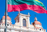 У Литві розпочалися вибори президента та референдум щодо множинного громадянства