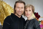 Олег Винник повернувся до російськомовних пісень. Головна «вовчиця» підтримала співака (відео)