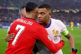 Роналду та Мбаппе з'явилися у новій веселій рекламі до Чемпіонату світу
