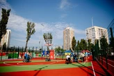 У Києві американський благодійник Воррен Баффет зіграв з ветеранами в піклбол (відео)