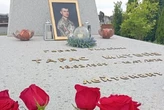 На Львівщині невідомі здійснили наругу над могилою Героя України