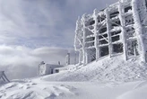 Карпати завалило снігом: температура повітря опустилася до 18° морозу