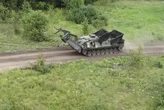 Бійці ЗСУ показали інженерну машину, яка трощила «зуби дракона» на Курщині