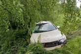 На Обухівщині автівка врізалася в дерево, 22-річна пасажирка загинула