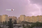 На Київ суне гроза