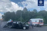 На трасі Київ-Одеса мікроавтобус протаранив автівку, є потерпілі (фото)