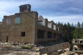 Залишилися самі руїни. Оголошено підозру підприємцю, що знищив санаторій під Києвом (фото)