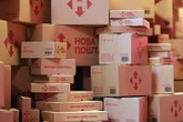 «Нова пошта» підвищила тарифи: скільки тепер коштує відправити посилку графіка