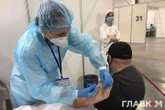 Де і коли отримати другу дозу вакцини проти Covid-19: пояснення мерії Києва
