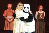 Chantal Goya réagit au vol de son costume fétiche : « Je ne veux pas que Pandi Panda soit vendu ! »