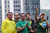 « Une attaque coordonnée » : au Brésil, la famille Bolsonaro se déchire avant la présidentielle