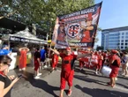 « On a commencé la fête hier, on est déjà cuits » : les supporters de la finale du Top 14 dans la fournaise du Stade de France