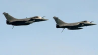 « À quelques mètres » de la catastrophe : deux chasseurs Rafale frôlent la collision avec un avion de tourisme en Corse