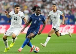 « On dirait que je suis en poésie », « Sorry mon gars » : Manu Koné déclenche les rires après la victoire des Bleus contre l’Irak