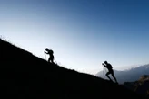 « Ma tête a cassé le pare-brise » : un ultra-trailer boucle la Diagonale des fous dix jours après un accident