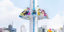 Une employée d’un parc d’attractions de 24 ans meurt après être restée coincée 5 heures par le siège d’un manège au Japon