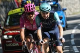 Tour de France : « On n’est pas au Club Med », le Français Lenny Martinez répond aux critiques de Richard Carapaz après l’Alpe d’Huez