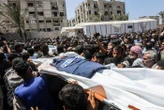 Drone explosif, hôpital ciblé deux fois… Ce que l’on sait sur des frappes israéliennes à Gaza qui ont fait 20 morts, dont cinq journalistes et un soignant