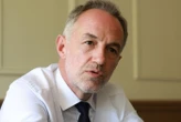 Municipales à Paris : « Pas en froid avec Anne Hidalgo », Emmanuel Grégoire compte sur le soutien de la maire