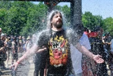 Hellfest 2026 : comment le festival va gérer la canicule et des températures jusqu’à 37 degrés