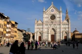 Italie : un visiteur endommage une œuvre exposée dans un musée en prenant un selfie