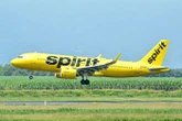 « Il a été démis de ses fonctions » : un pilote de Spirit Airlines arrêté pour avoir harcelé deux enfants