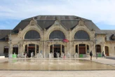À la bonne heure… Plus de dix ans après sa panne, l’horloge de la gare de Dreux tourne enfin rond !
