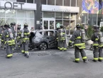 Spectaculaire incendie à côté du célèbre Taureau de Wall Street à New York après l’explosion d’une voiture
