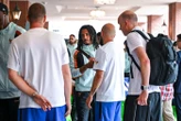 « Le sac à dos pour aller faire Pékin Express », « ma grosse tête sur Panini ! » : quand les Bleus découvrent leurs chambres à Boston