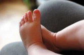 Accusée d’avoir tué son bébé, une femme handicapée évoque un déni de grossesse : possible requalification du meurtre