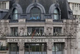 « On va vers les 100 00 signatures » : à Paris, une pétition contre l’arrivée de Shein au BHV