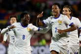 Malmenés par le Japon, les Bleuets qualifiés au bout de la prolongation pour les quarts de la Coupe du monde U20