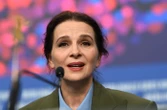 Tribune anti-Bolloré : Juliette Binoche « regrette » l’emploi du mot « fasciste » dans le texte