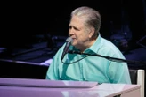 Brian Wilson, chanteur et co-fondateur des Beach Boys, est mort à l’âge de 82 ans