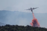 Incendies : le feu sur le site d’armement dans le Cher « fixé », les flammes progressent encore dans la Drôme