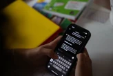 « Un interlocuteur facile d’accès » : un tiers des 11-25 ans considèrent l’IA comme un « psy », selon une étude