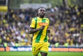 Mercato Paris FC : l’attaquant Moses Simon premier gros renfort pour la Ligue 1