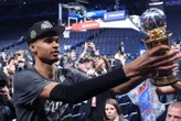 NBA : Victor Wembanyama désigné MVP des finales de la conférence ouest après la victoire des Spurs face au Thunder